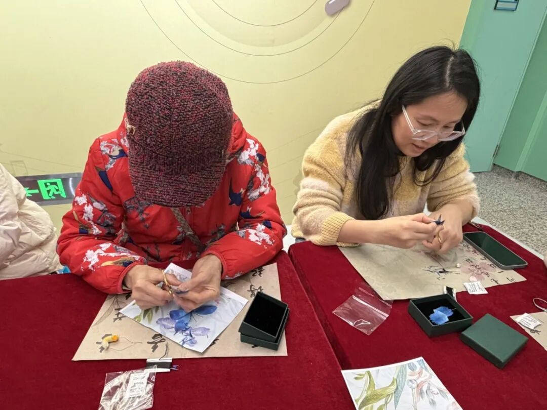 20.“ 非遗进轨交·指尖传匠心 ”陆晨怡800303供图.JPG