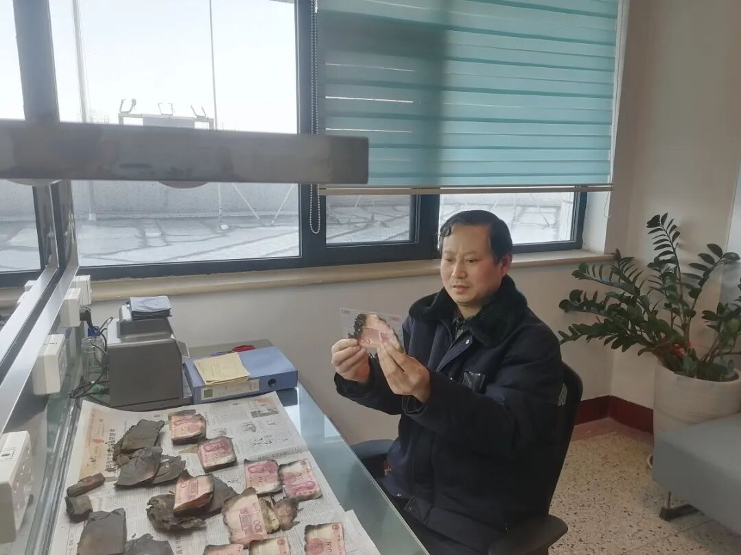 大河早新闻今晨局部强浓雾今晚起河南大部有雨胖东来