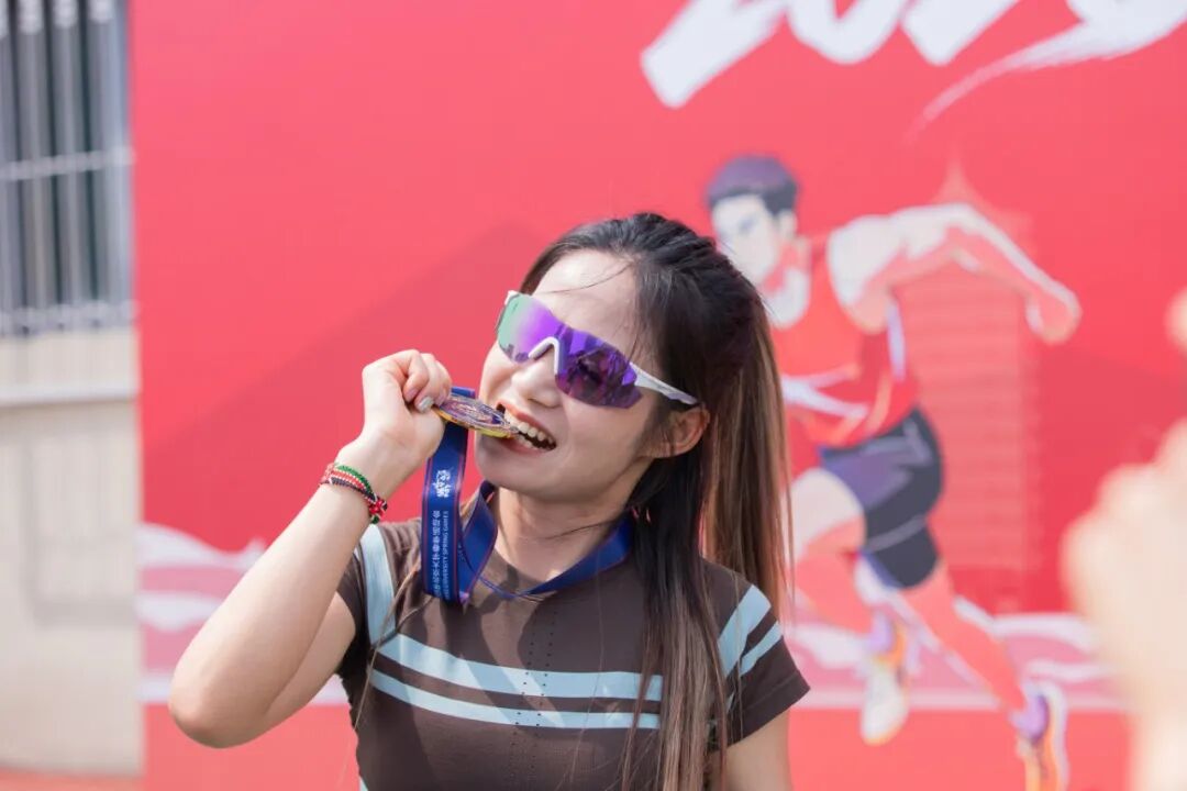 260424运动会-颁奖-郭梦姣-10.jpg