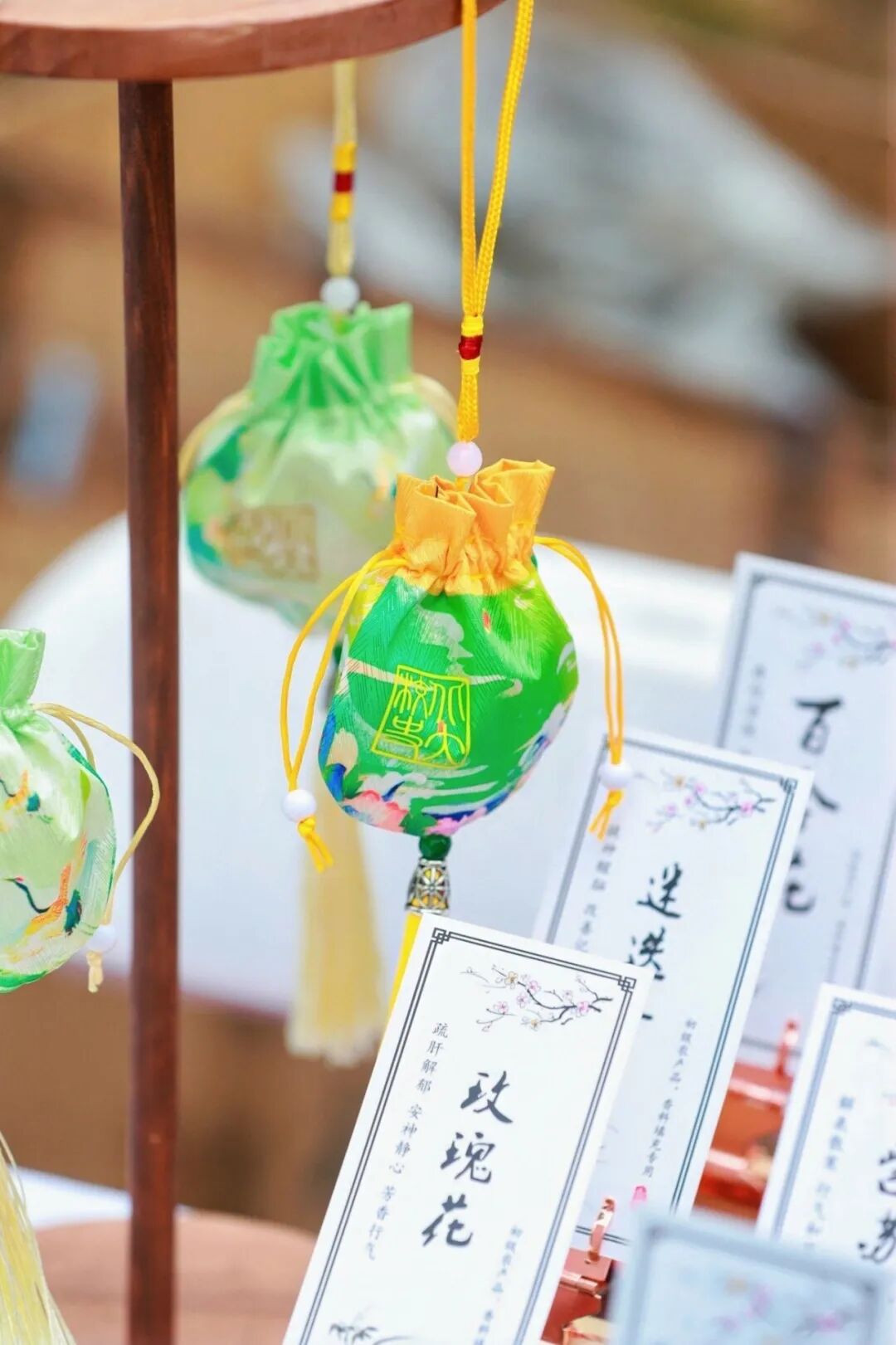 20211031姬浩宇-燕园神树4@光华.jpg