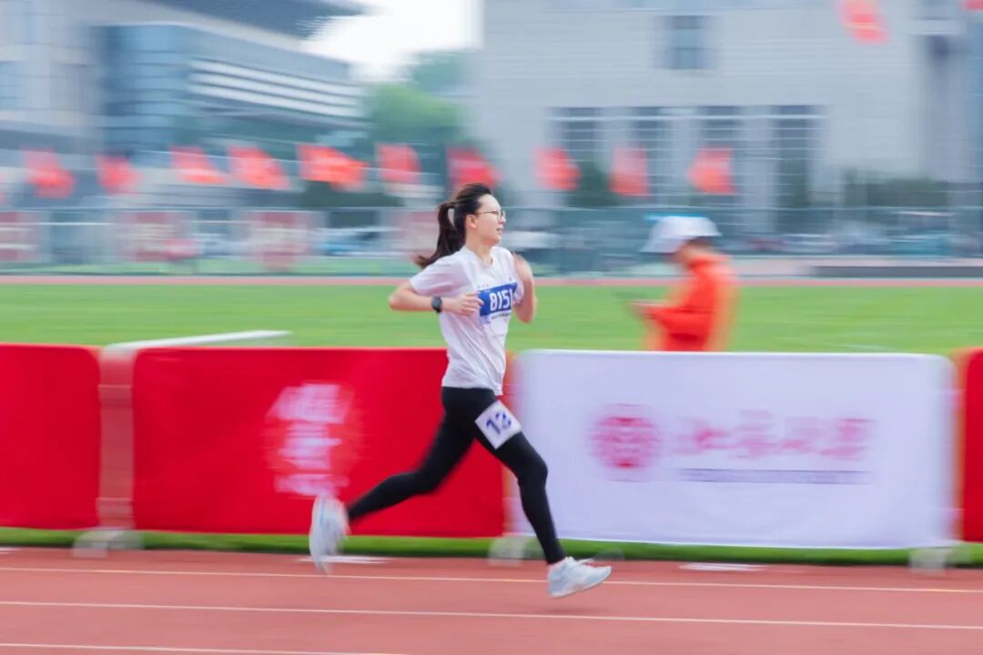 260424运动会-田径-郭梦姣-4.jpg