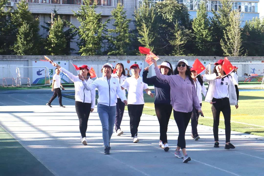 Limai 2023 Faculty Fun Games | 力邁2023教職工趣味運動會 LIMAI 北京市朝陽區力邁學校 2023-09-29 07:40 發表于北京(圖11)
