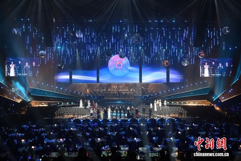 “湾区升明月”2025大湾区电影音乐晚会在澳门举行