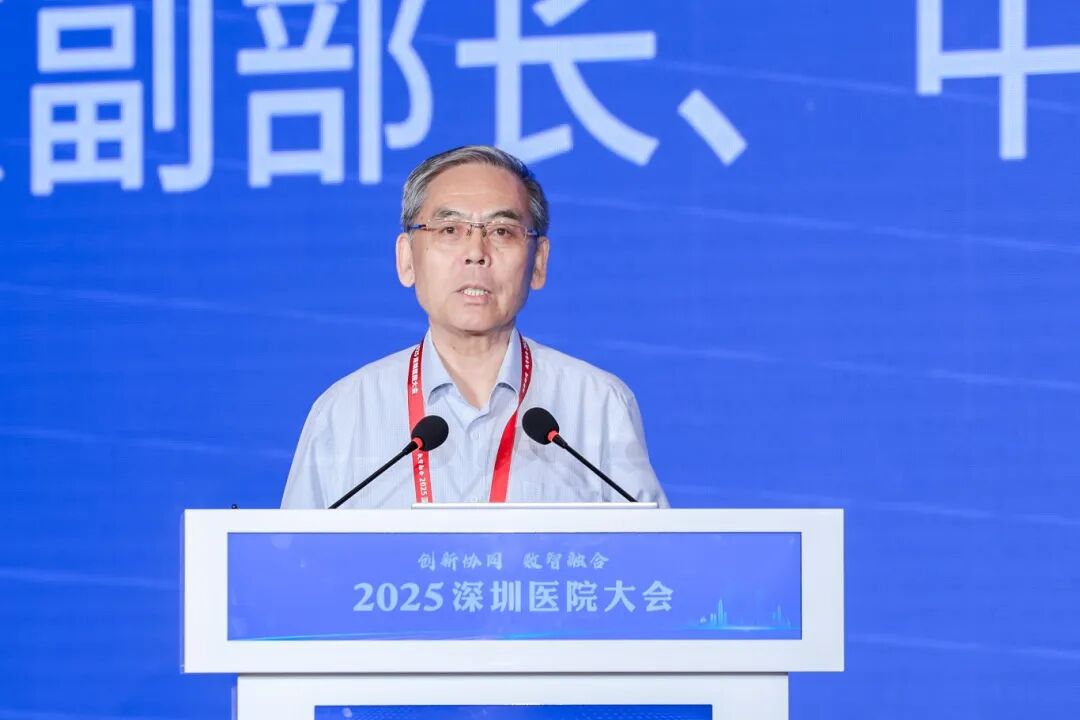 刘谦.jpg