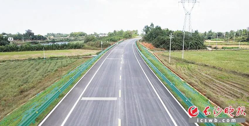 建设一新的城湘大道延伸线。受访者供图