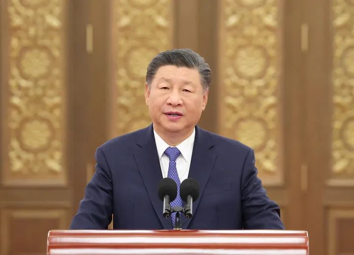 习近平接见探月工程嫦娥六号任务参研参试人员代表(图1) 习近平接见探月工程嫦娥六号任务参研参试人员代表(图1)