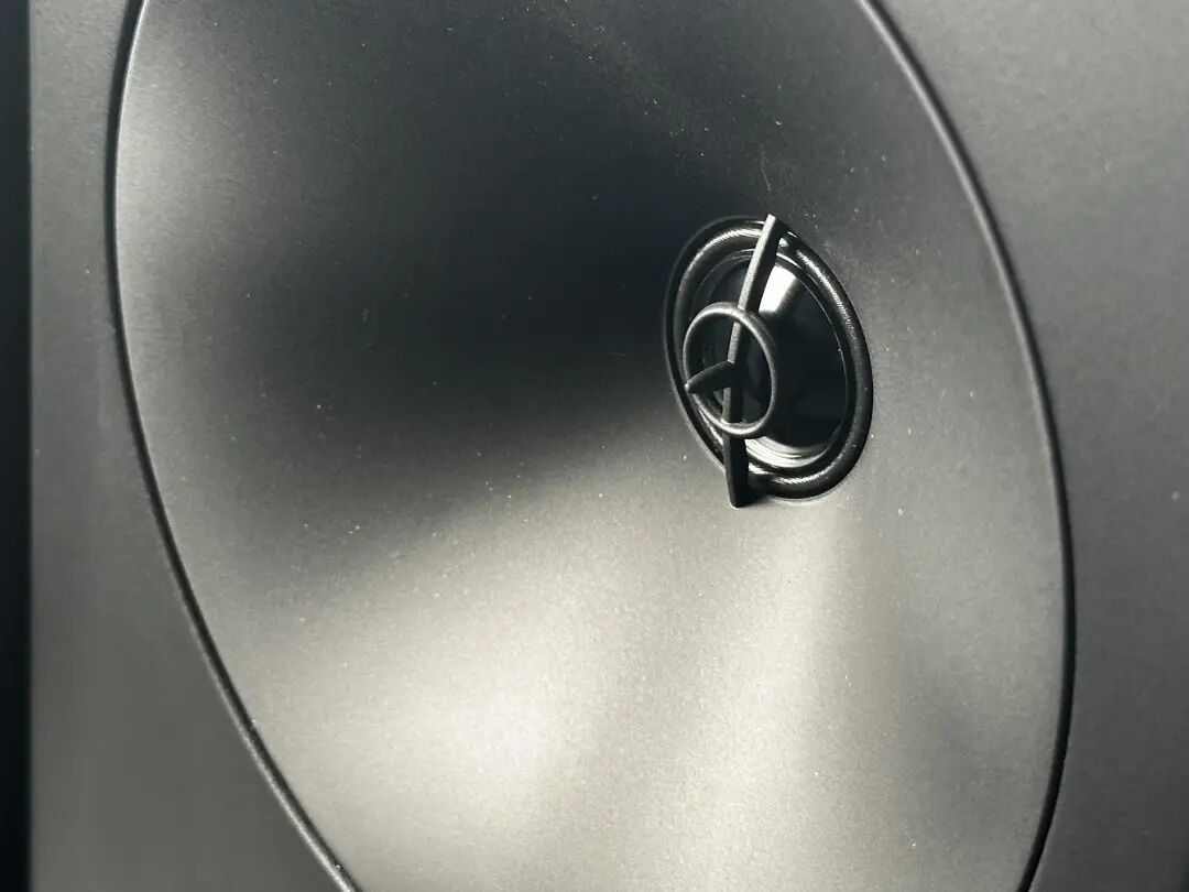 试听｜“低频自然、声音中性耐听” 韩国AsciLab F6B书架音箱-影音新生活