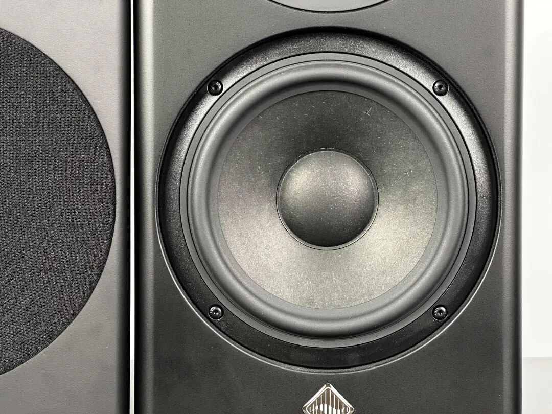 试听｜“低频自然、声音中性耐听” 韩国AsciLab F6B书架音箱-影音新生活