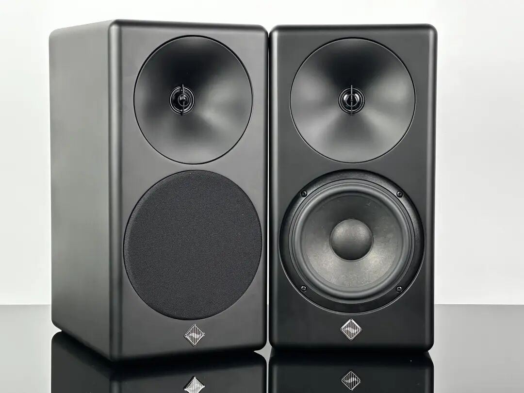 试听｜“低频自然、声音中性耐听” 韩国AsciLab F6B书架音箱-影音新生活