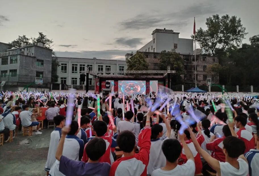 沿河官舟中学课后服务成果展精彩纷呈