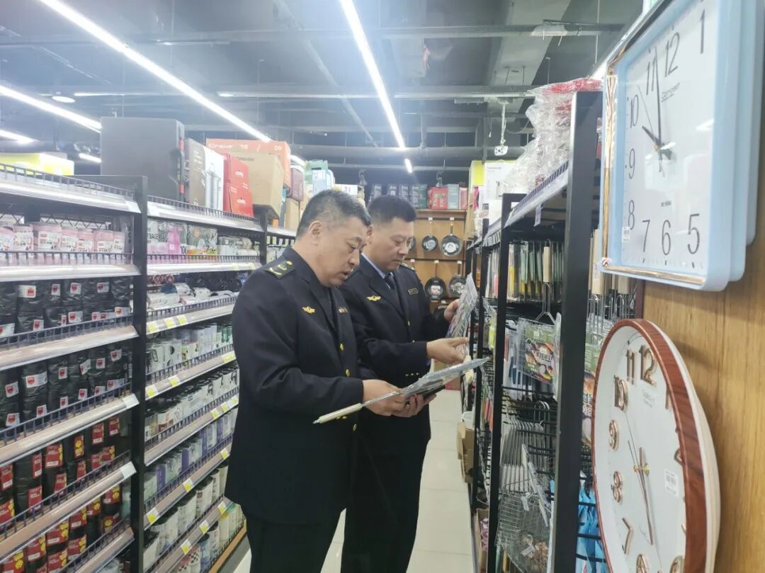 _以“坚守”换“安心” “市监蓝”织密安全防护网（四）_以“坚守”换“安心” “市监蓝”织密安全防护网（四）