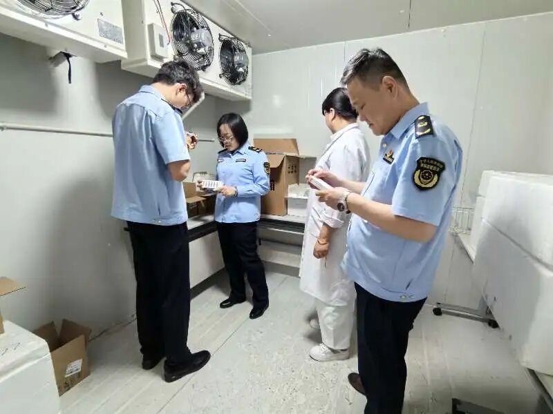 清风护夏·市监同行丨百日攻坚促监管  筑牢夏季药品安全防线__清风护夏·市监同行丨百日攻坚促监管  筑牢夏季药品安全防线
