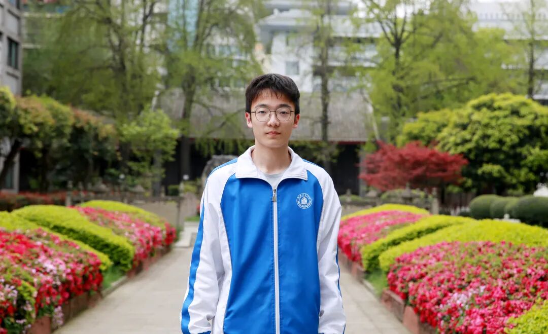 成都石室中学喜报|同班学霸"兄弟" 双双考入牛津,剑桥