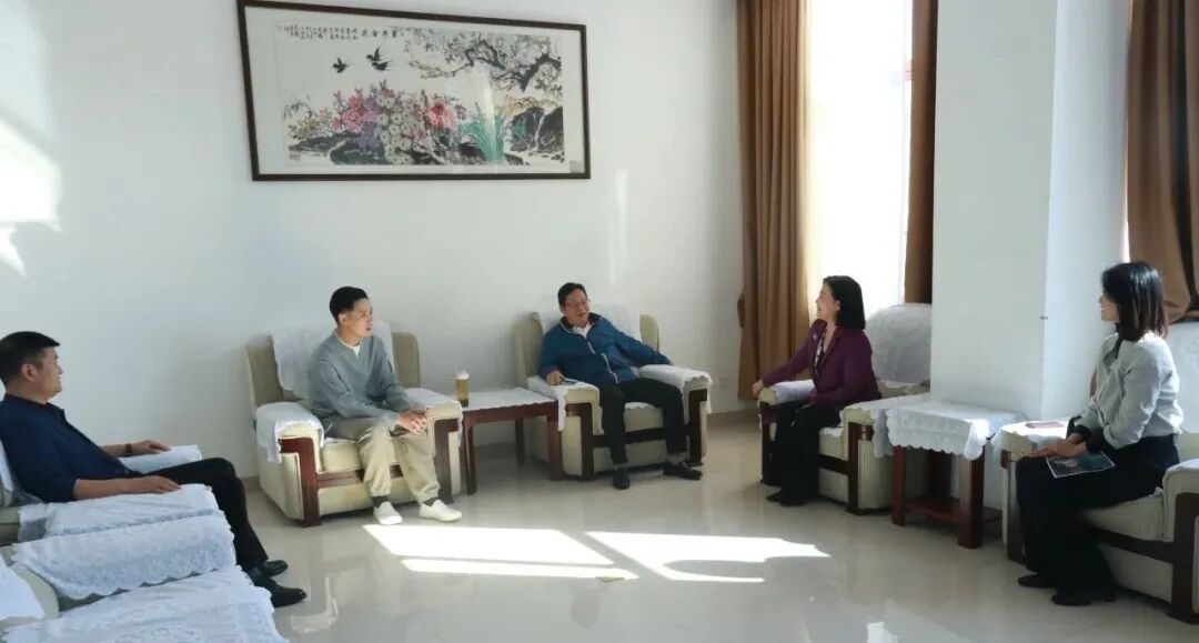 百年湖艺再出发 | 杰出校友凌珂与湖艺师生共赏《京剧的魔法》