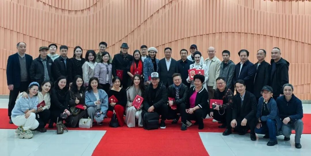 校友助力湖艺发展：我们不仅是情感共同体，还要成为事业共同体