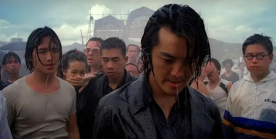 以前满街的小混混，现在为什么没了？