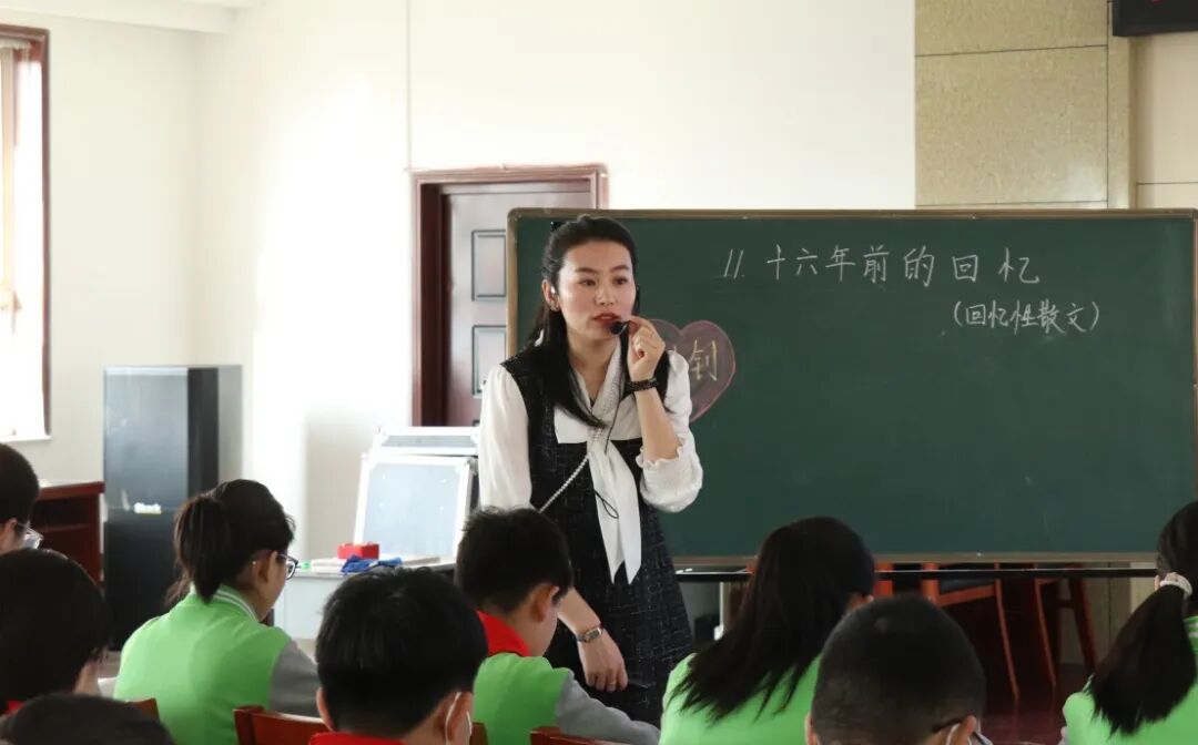 赵丽平老师执教的五年级下册《手指》,以三个活动贯穿整堂课:赏析漫画