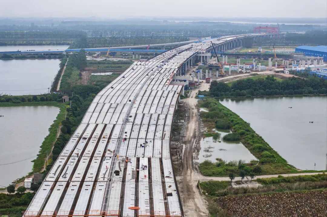 cb20251011234611632211309t (1).jpg