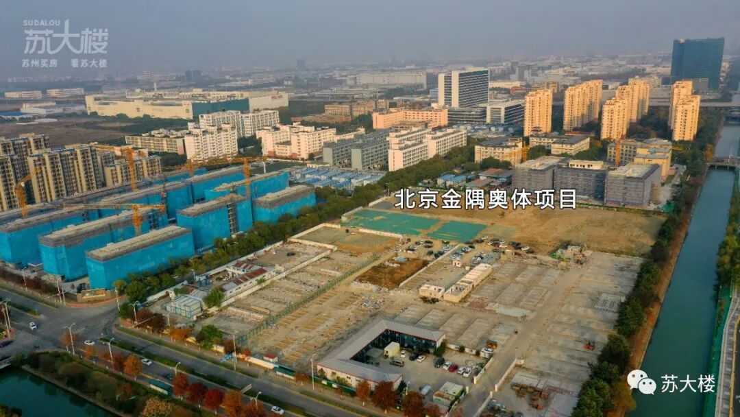园地块东侧:空地从位置上来看,该项目靠近唐宁府,永旺 邻里中心均不远