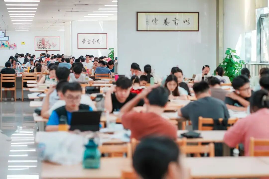 图书馆一角