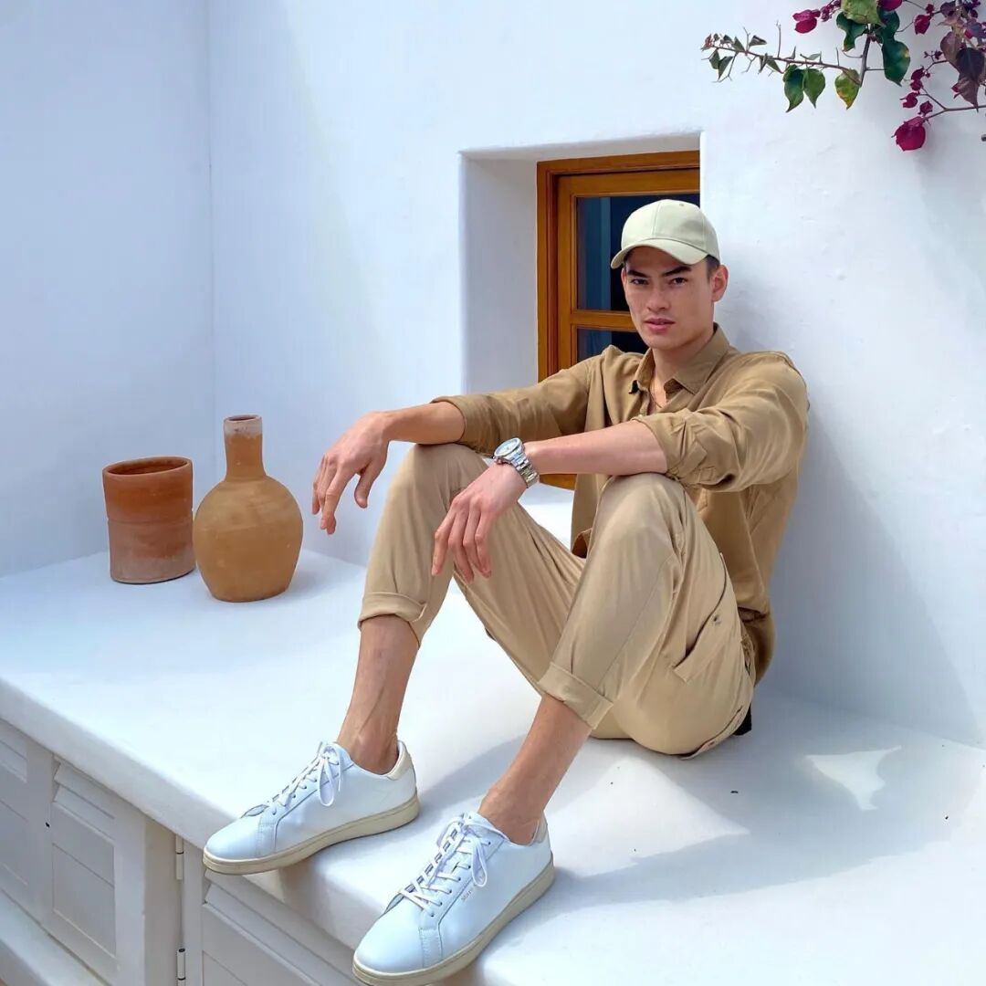 立陶宛的越南裔男模进军娱乐圈了,主演了立陶宛的恐怖电影