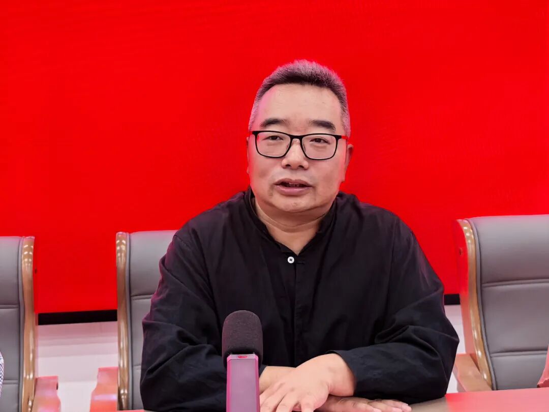 英国创意艺术大学校长Mark Ellul到访南通大学艺术学院