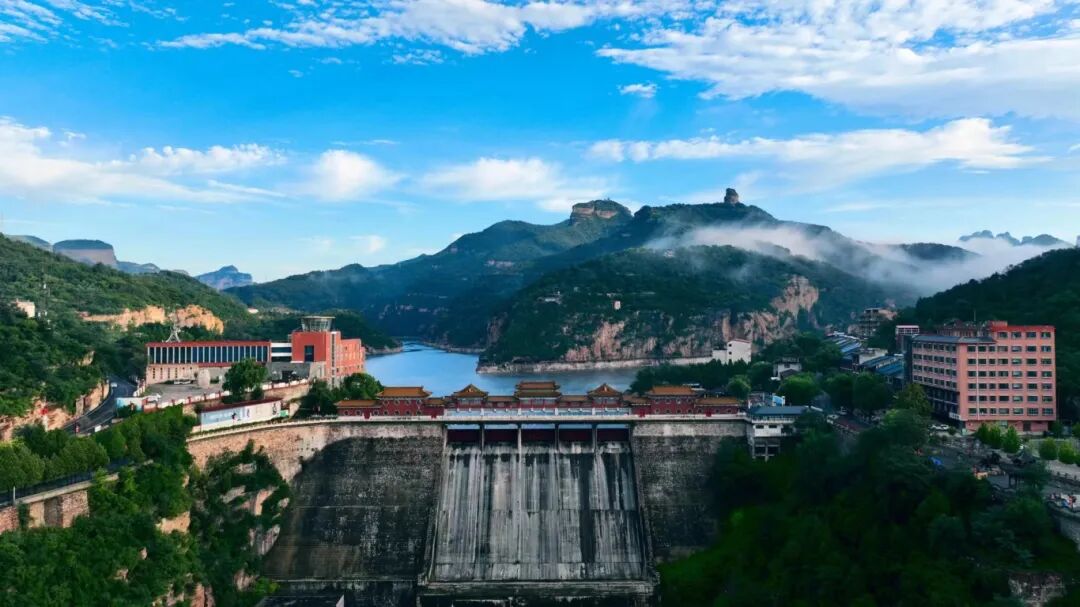 扫描下方图中二维码进行购买东太行景区门票 玻璃栈道:原价:140元