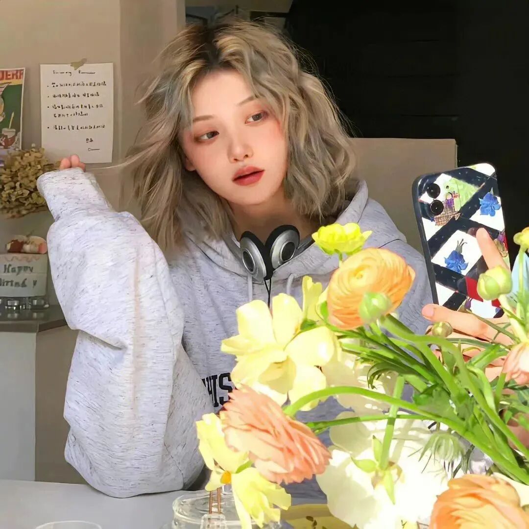 xianhuaqinglvtouma鲜花真人情侣头像