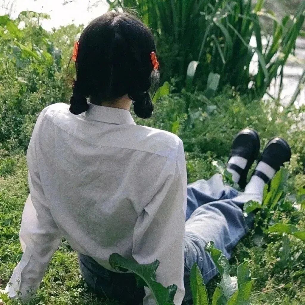 双马尾小清新不露脸女生头像