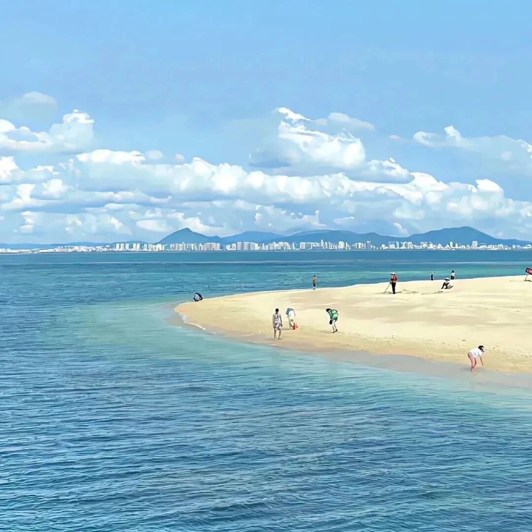 意境蓝色大海朋友圈背景图