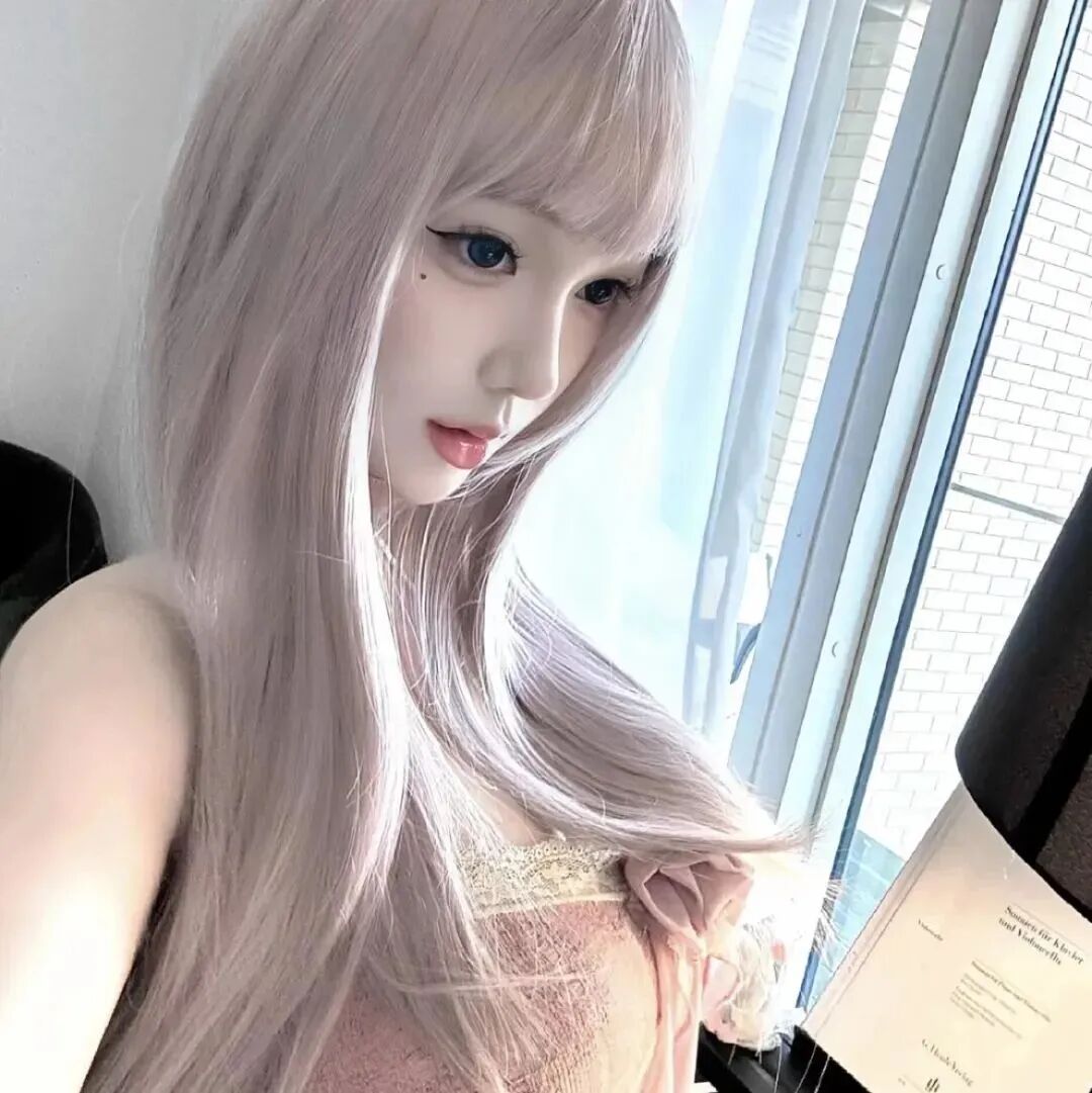 纯欲侧脸女生头像