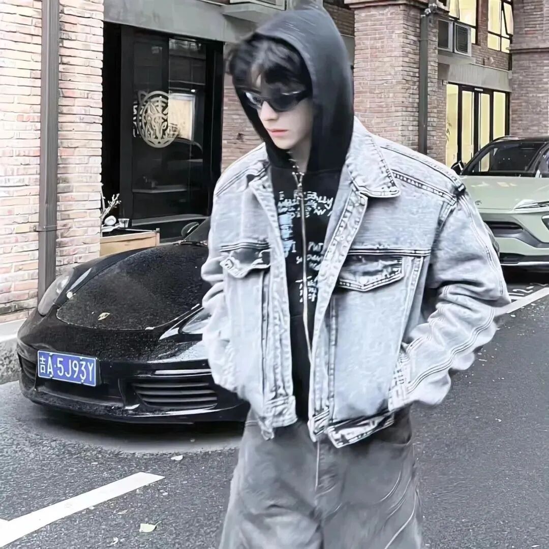 墨镜痞帅男生头像