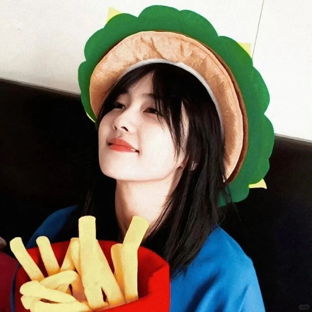 白鹿爱豆女生头像