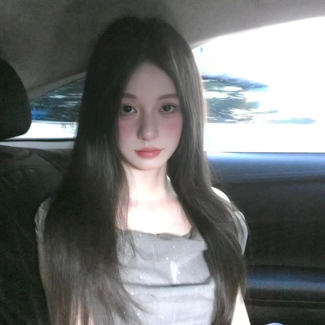 车内纯欲女生头像