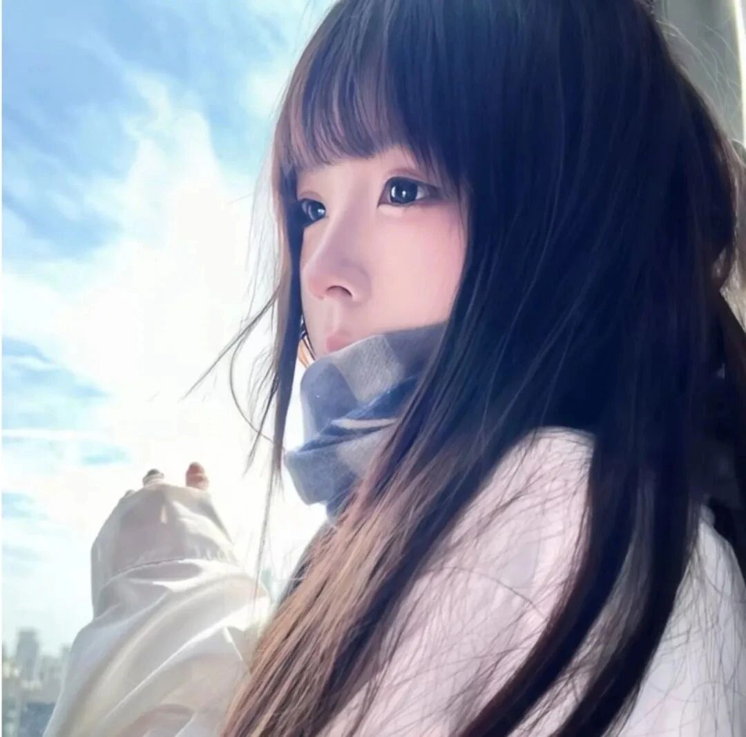 甜妹侧脸女生头像