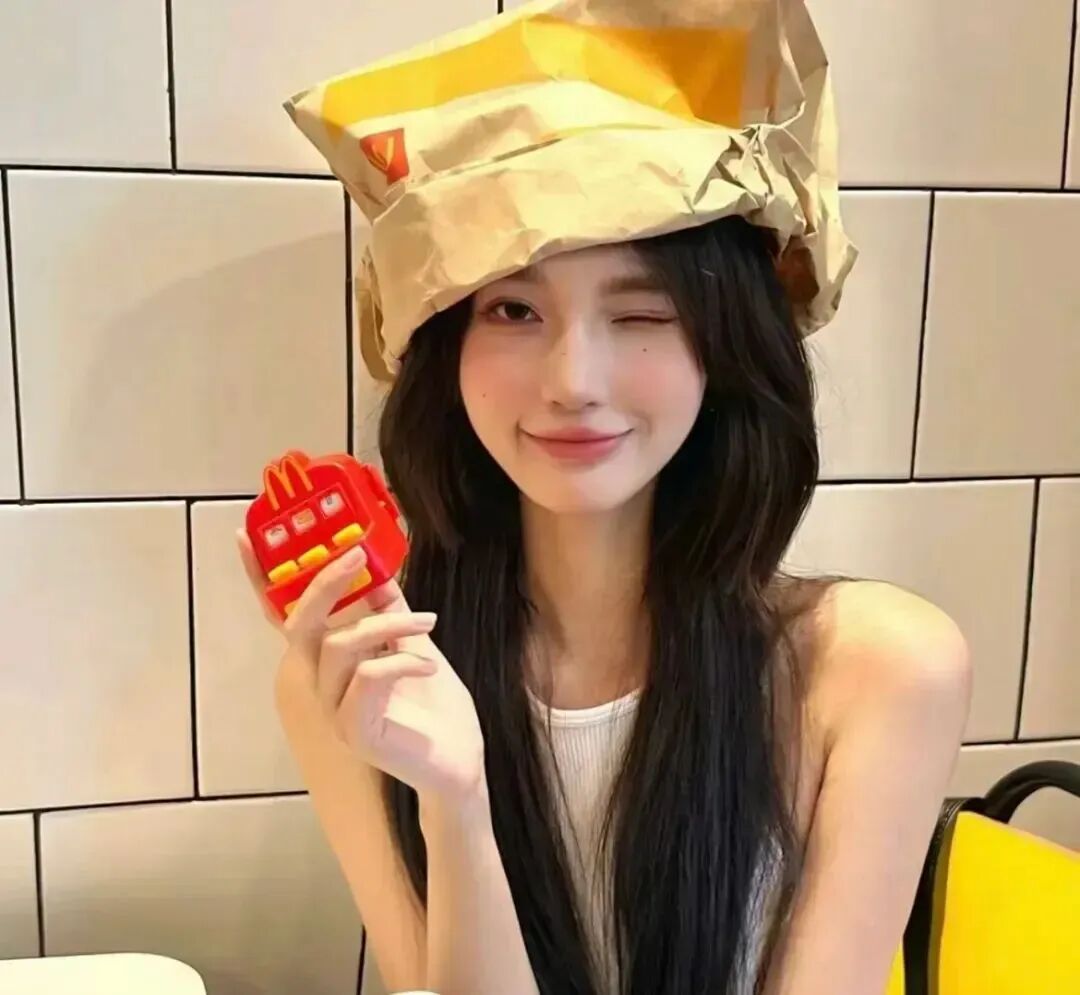 mailaodzrnenbanlv麦当劳单人真人情侣头像