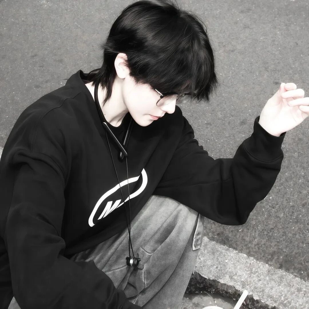 个性侧脸男生头像