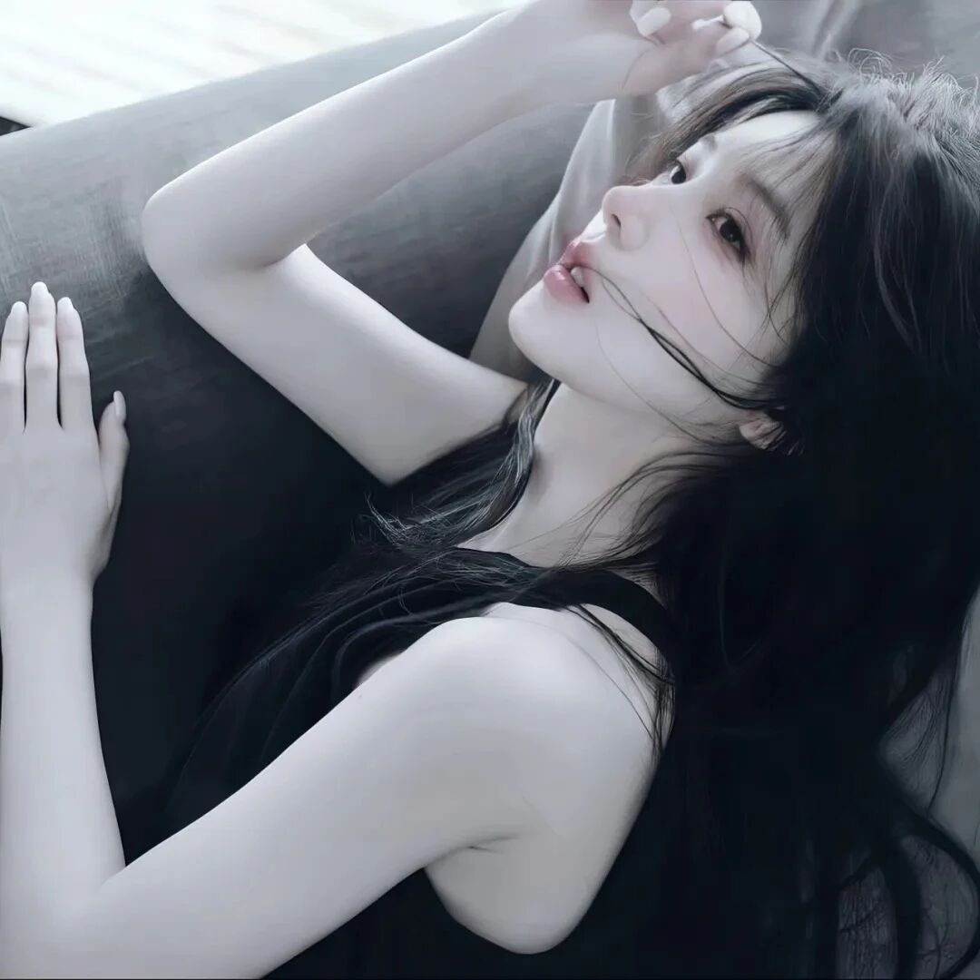 气质侧脸女生头像