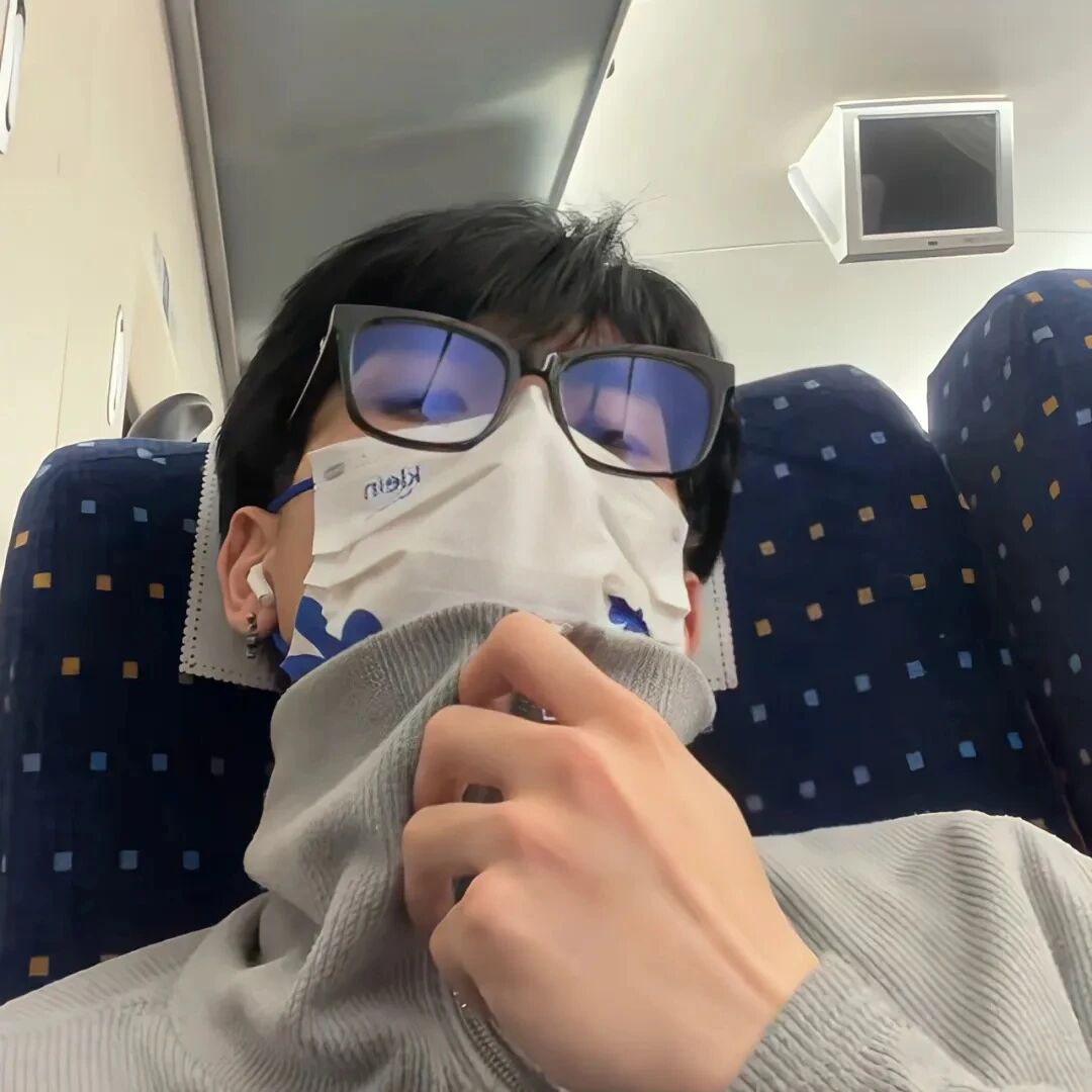 列车口罩小众不露脸男生头像