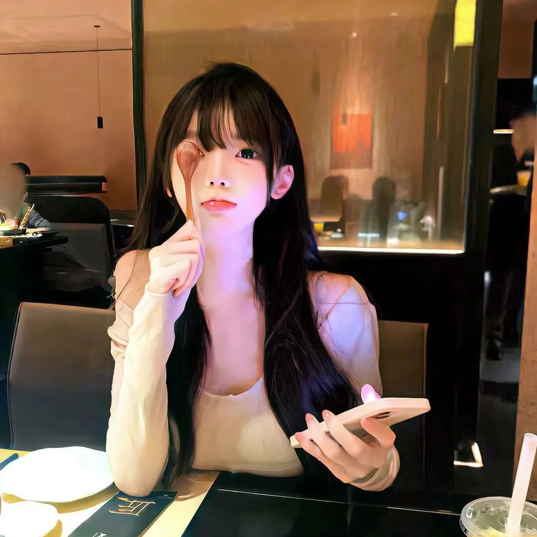 吃饭小众女生头像