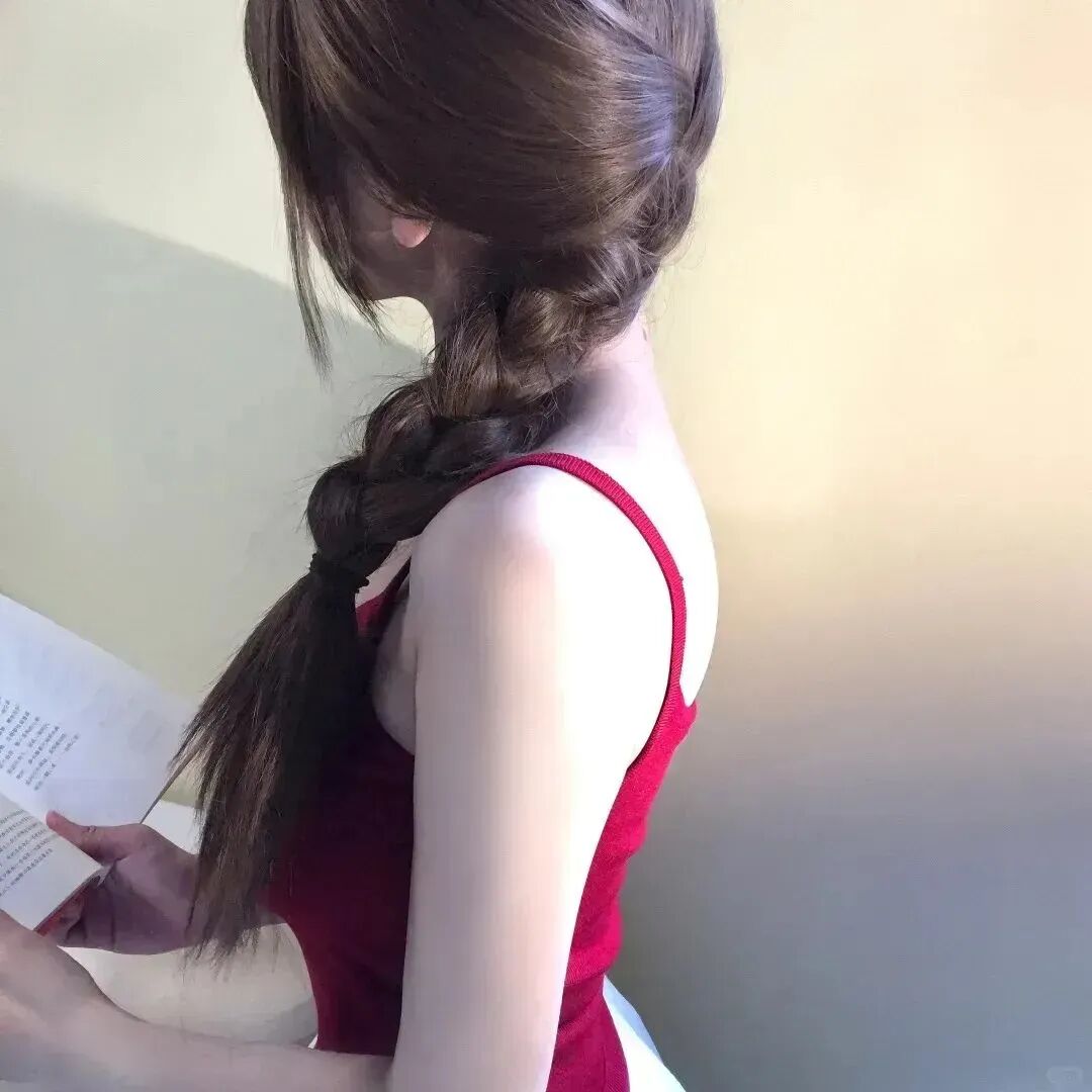 纯欲不露脸女生头像