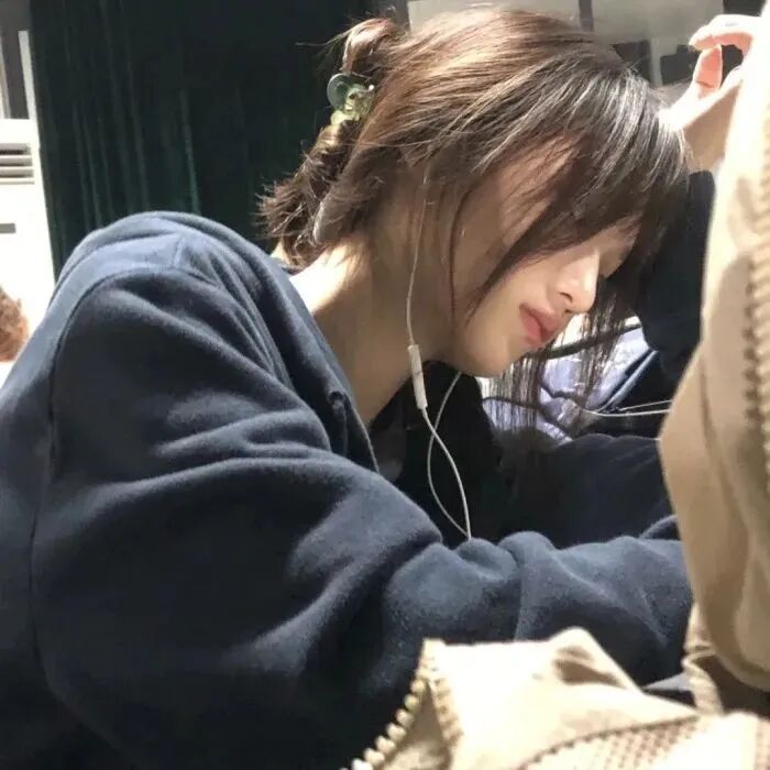 女生 女生头像 女头 侧脸 侧脸头像