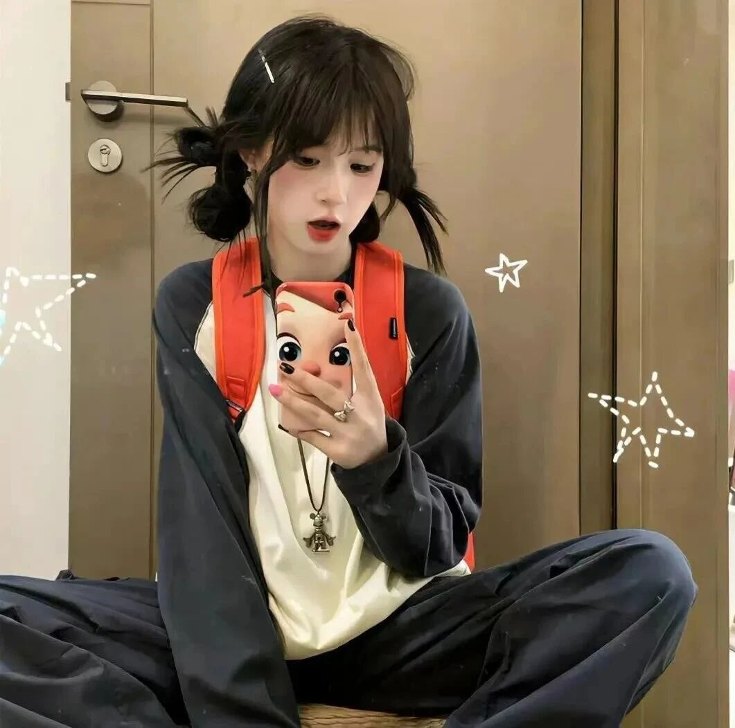 自拍手机甜酷女生头像