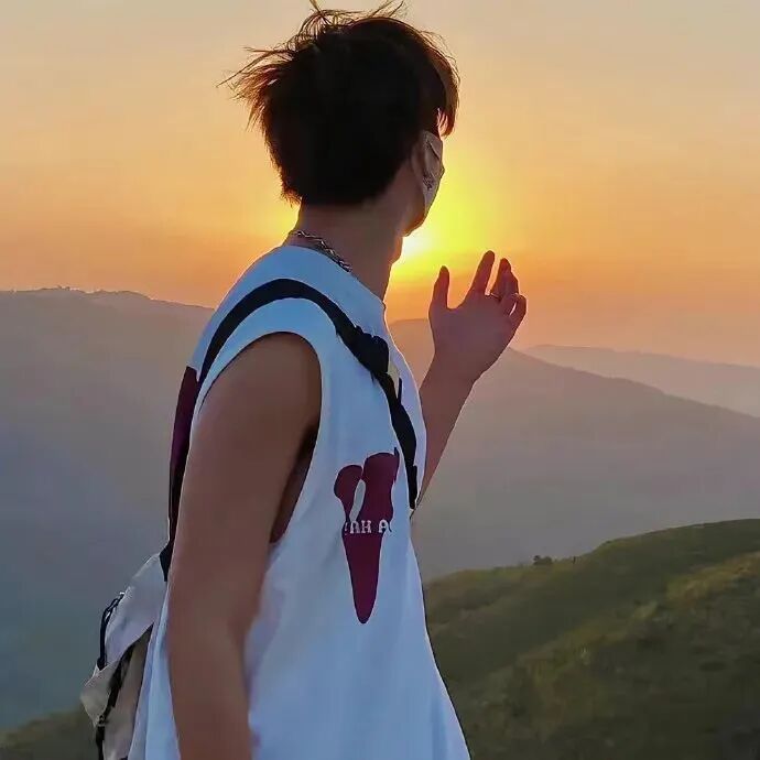 情侣头像 真人情侣头像 真人情头  情头 超甜头像  氛围感 氛围感头像 不露脸 不露脸头像