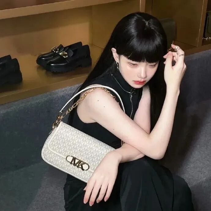 女生 女生头像 女头拽姐 拽姐头像