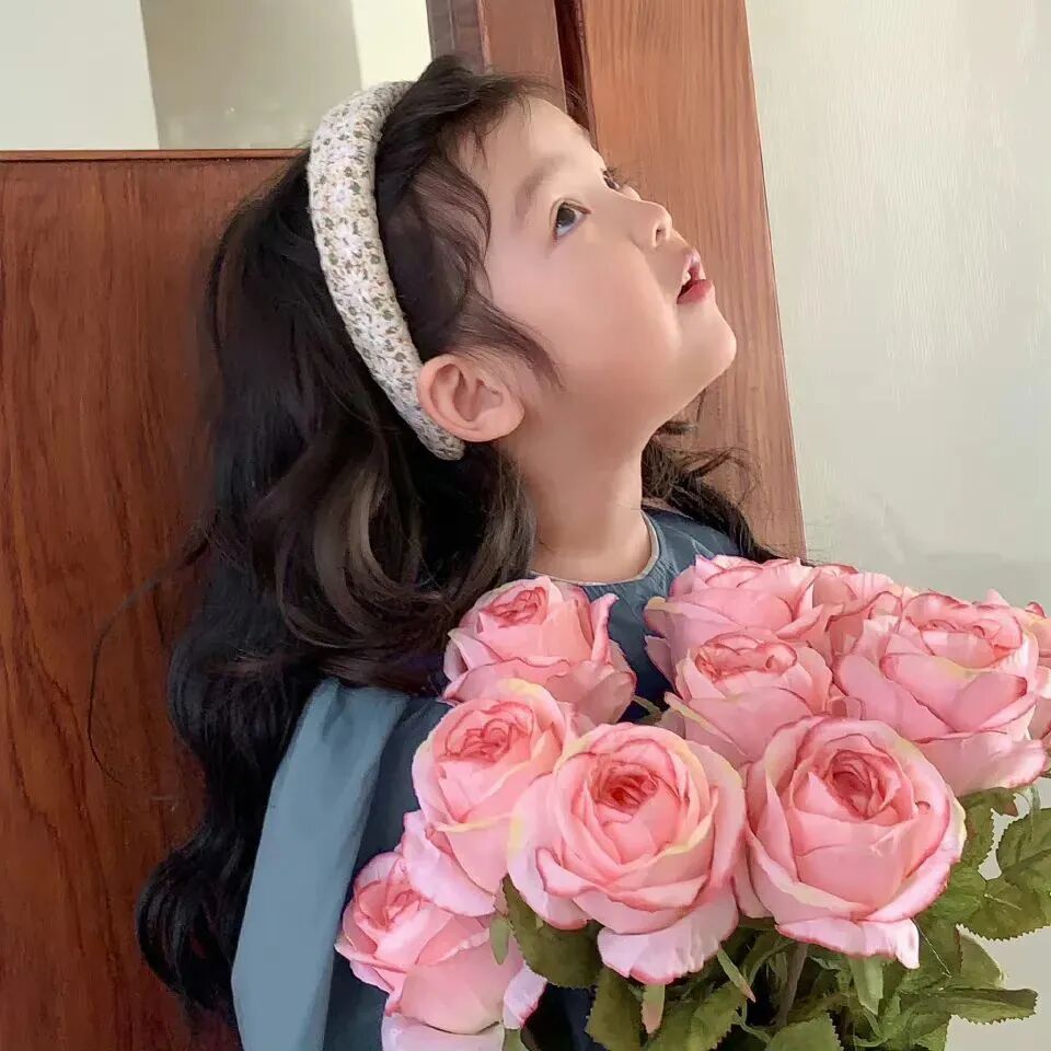 鲜花小女孩萌娃头像