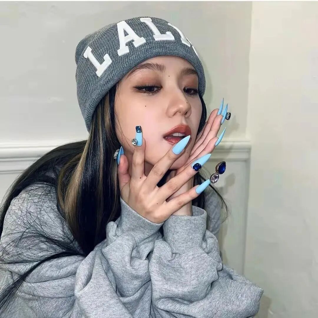 jisoo 金智秀 jisoo头像 金智秀头像 女生 女生头像 女头