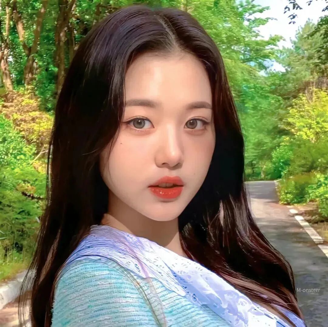 张员瑛 张员瑛头像 女生 女生头像 女头