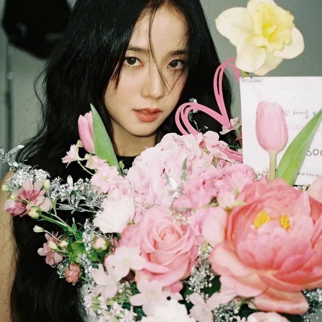 jisoo 金智秀 jisoo头像 金智秀头像 女生 女生头像 女头