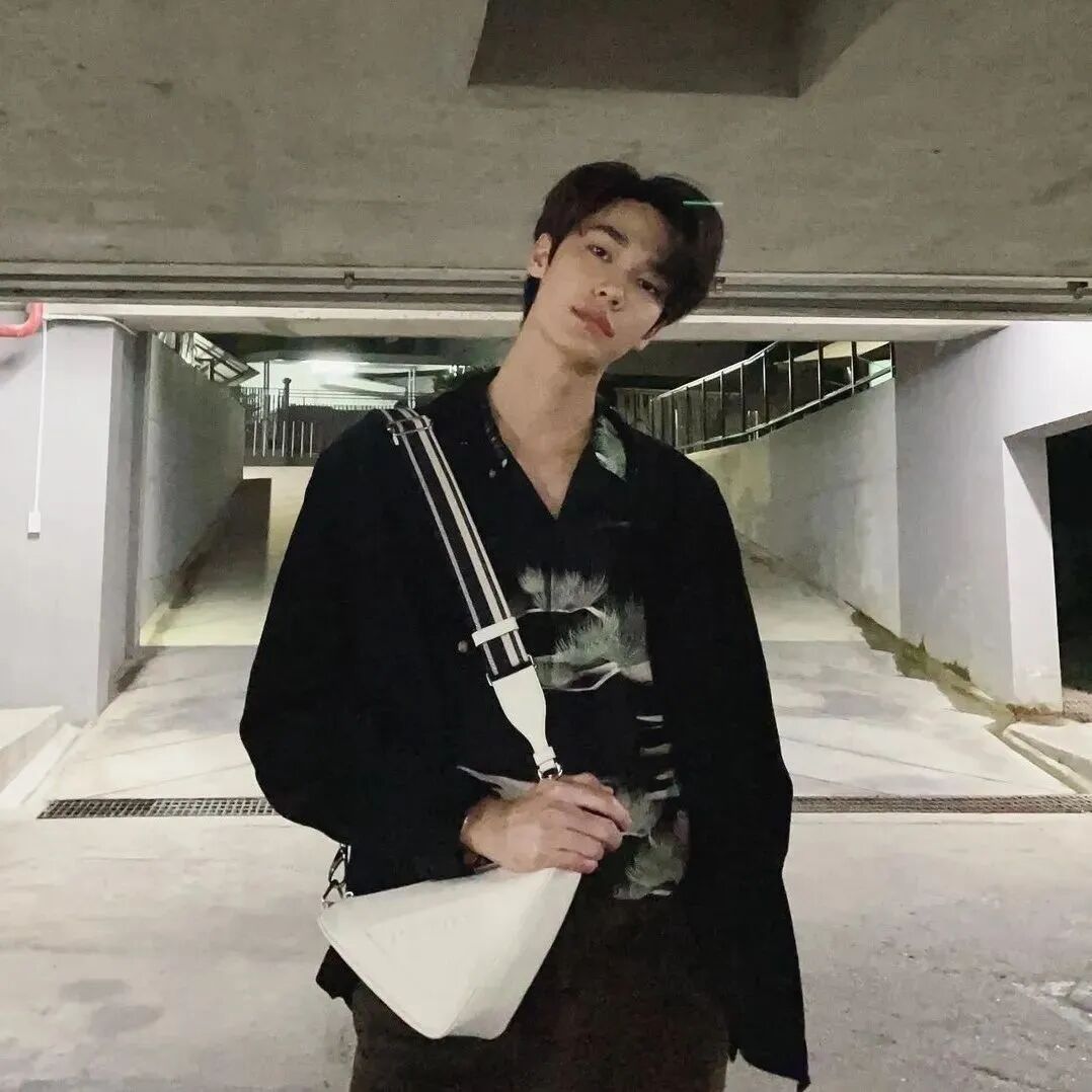 dew头像 dew 男生 男生头像 男头像